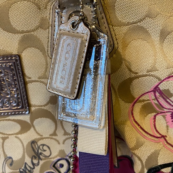 Coach Poppy Tote (USED) - Picture 5 of 15